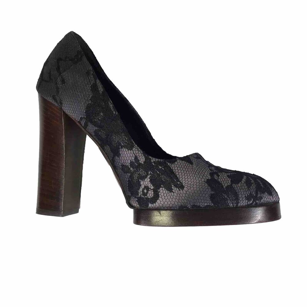 GUCCI Women's Runway Pumps Lilac & Black Lace Heel Slip On Shoes Sz 6.5 B